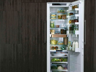 Зачем покупать холодильник с перевешиваемой дверью?